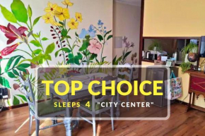 Charming 18th Century Gem in the Heart of Old Town
